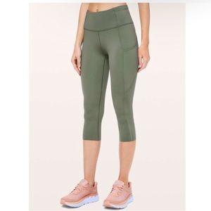 Lululemon fast and free crops 19” size 12